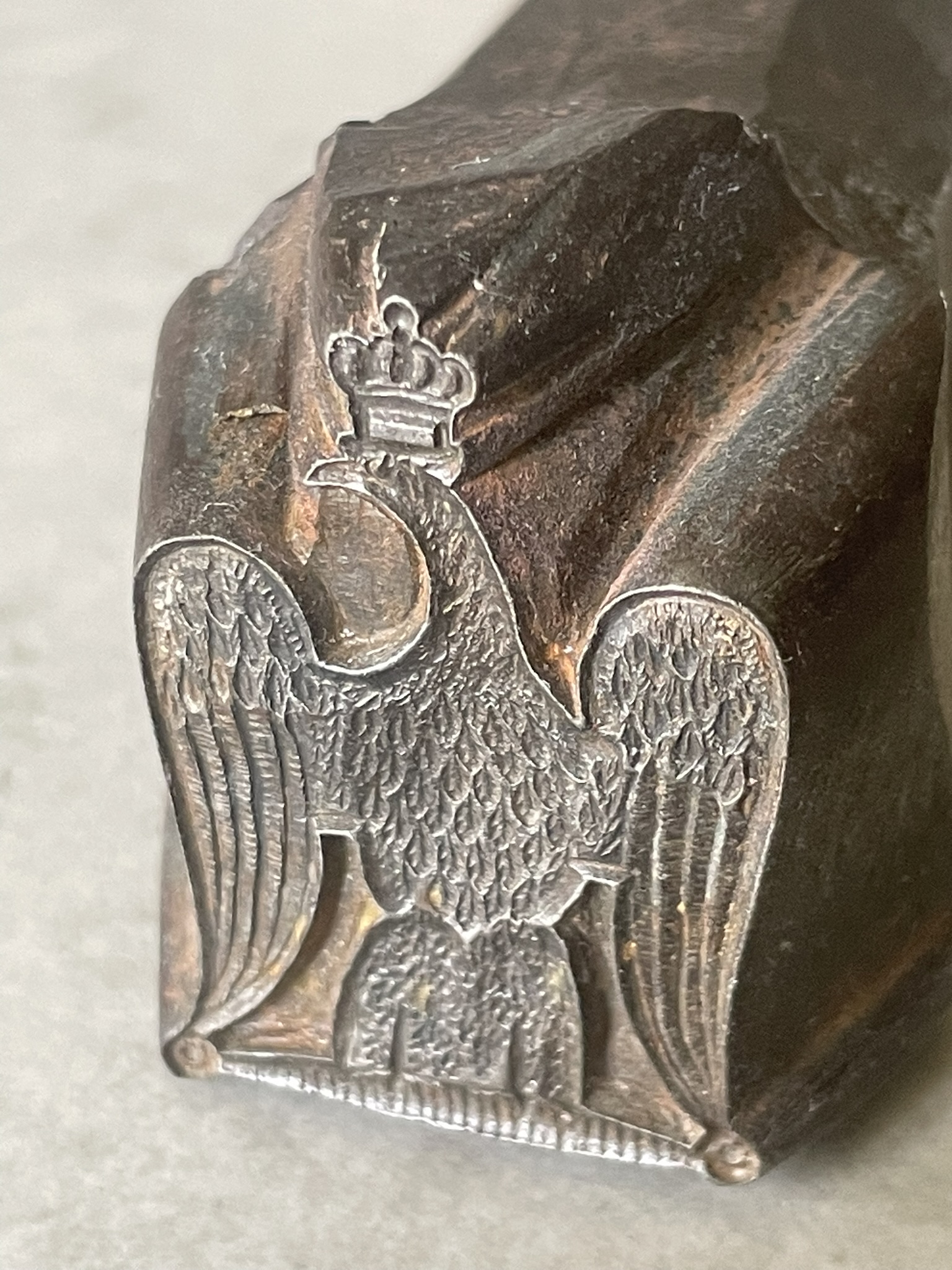 Fer à graver / emporte-pièce à l'Aigle