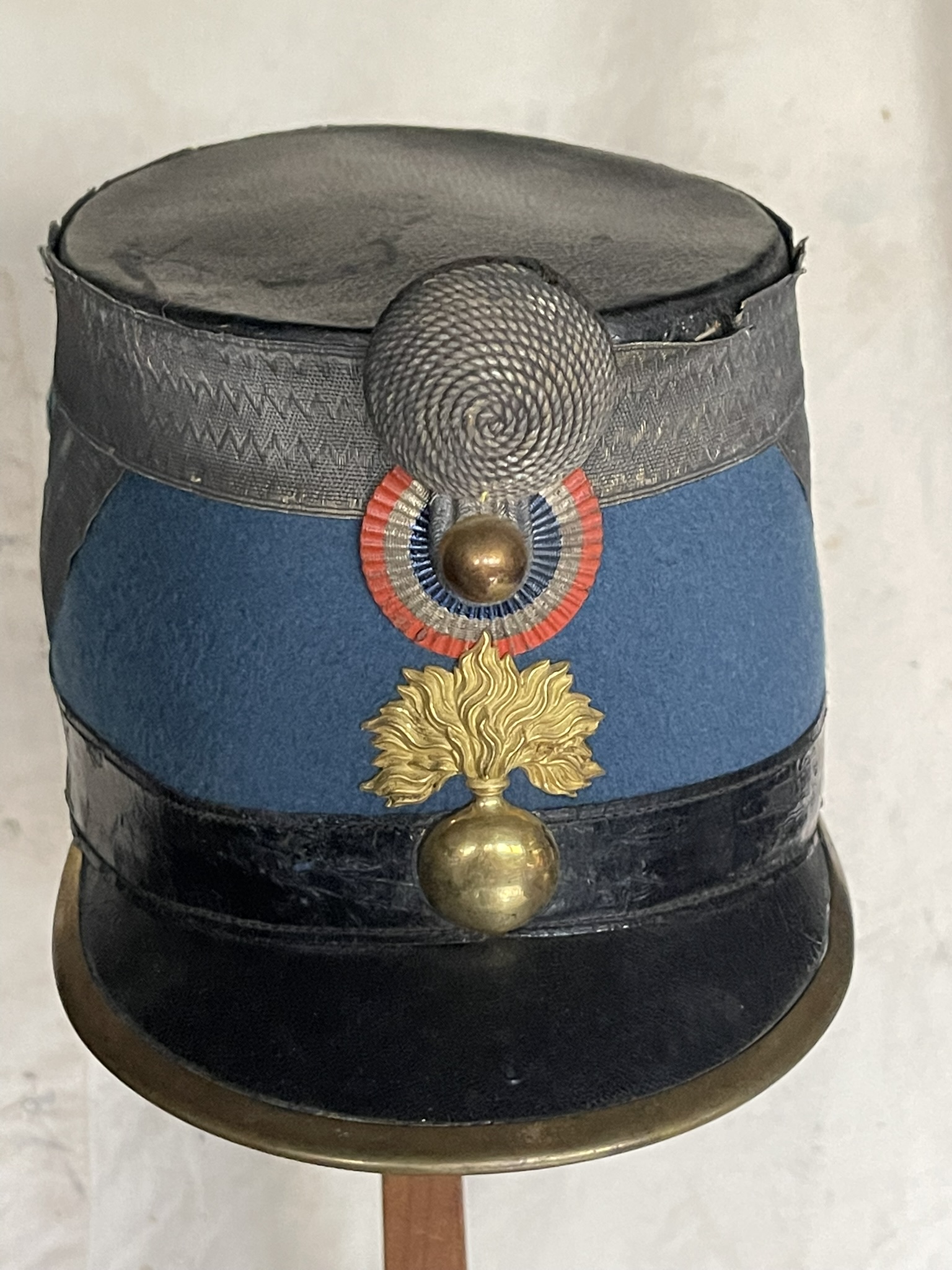 Shako modèle 1884 d'officier de l'Ecole de Cavalerie