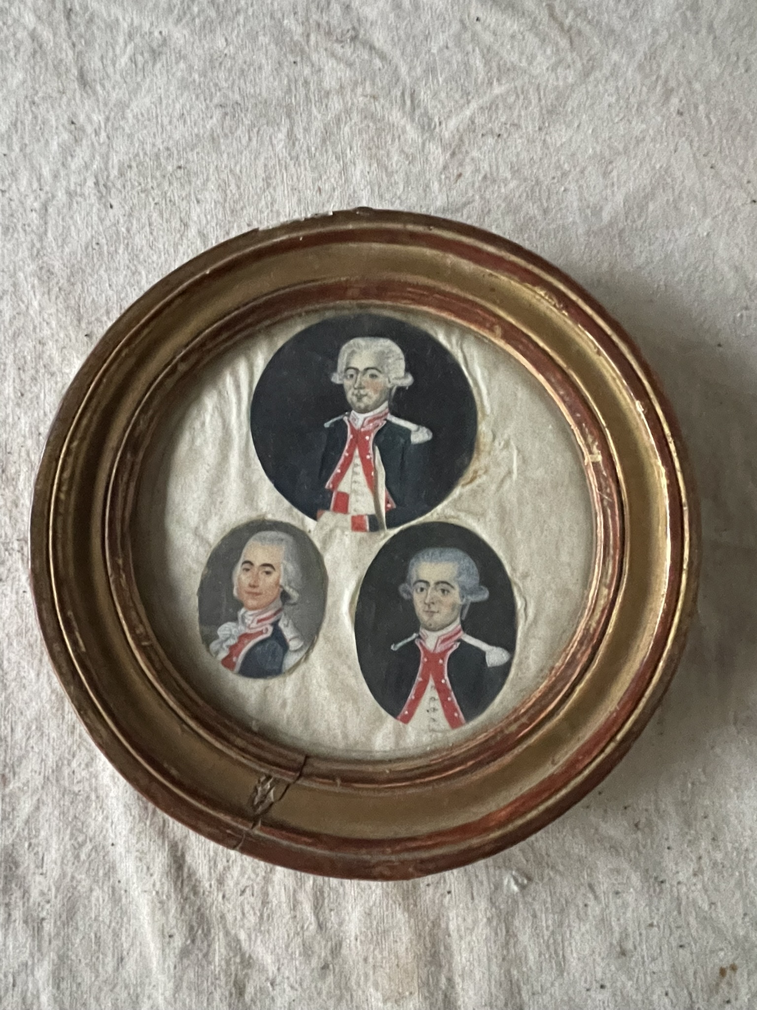 Trois miniatures d'officiers Ancien Régime